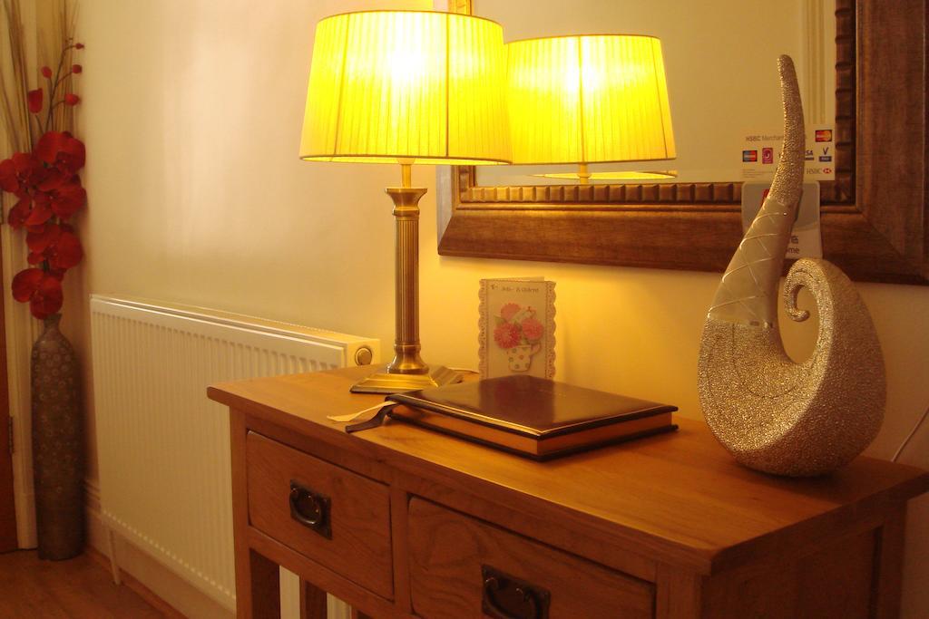 Wendover Guest House Bolton Eksteriør bilde