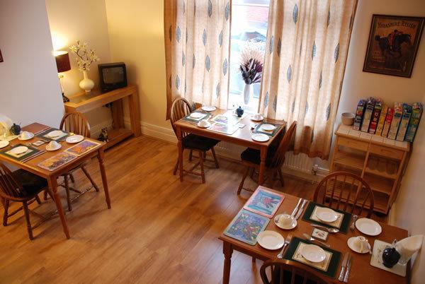 Wendover Guest House Bolton Eksteriør bilde